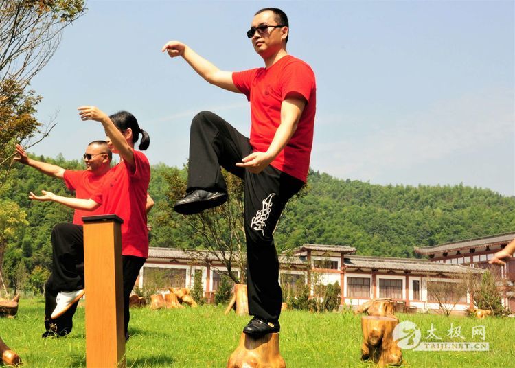 0f22207a4fb24341898c8d011a1d3a78 (18).jpg