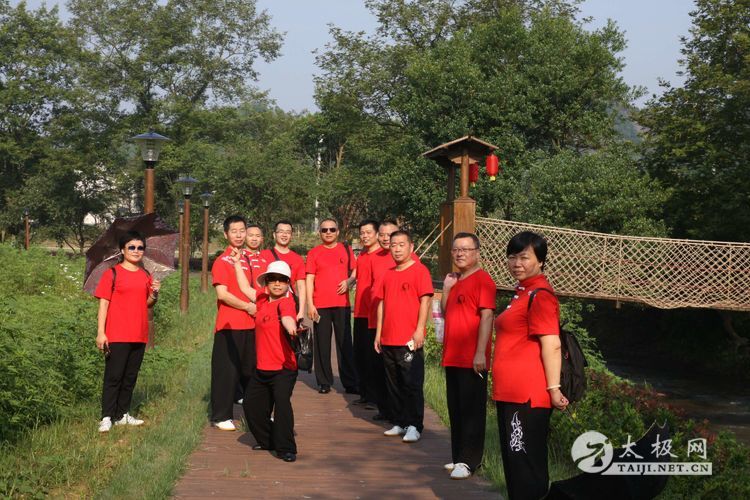 0f22207a4fb24341898c8d011a1d3a78 (32).jpg