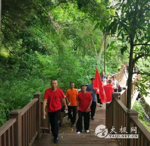 0f22207a4fb24341898c8d011a1d3a78 (40).jpg