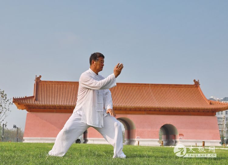 9ed385bc15264124bf0c5b60c7562d95 (1).jpg