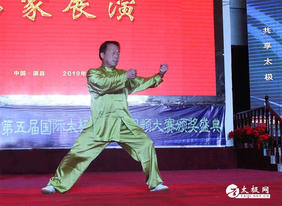 085809ctt5cgzbqewtgwzb (1).jpg