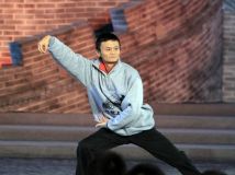 ɽ̨Ͼٰ͹ĿѧһΡϣڰ˴볤